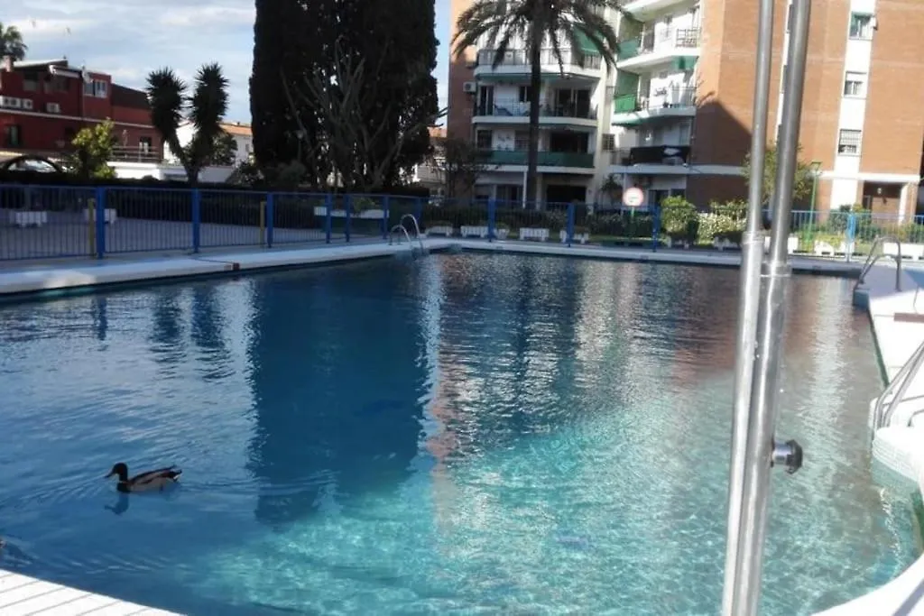 Nid Des Amoureux Torremolinos Spanien